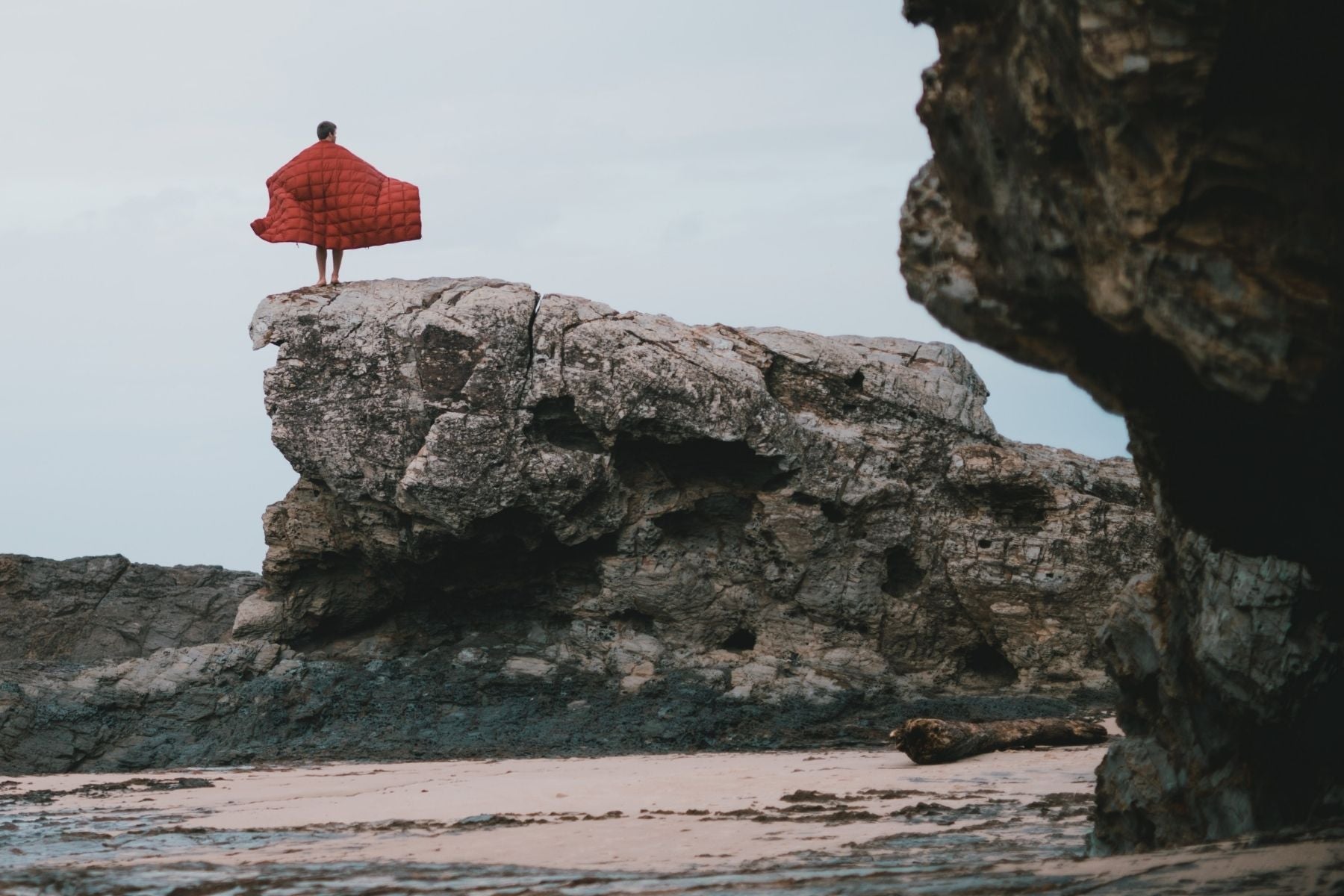 Earth Red Sustainable Down  - Puffy Blanket